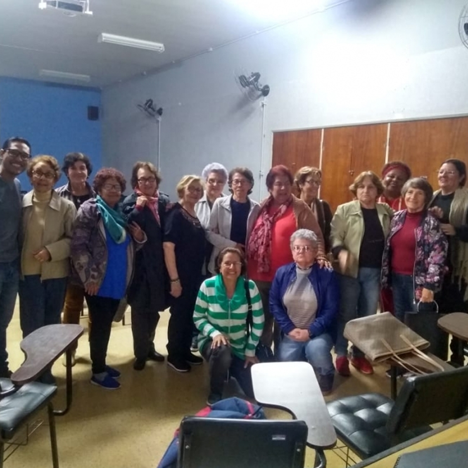 Observatório Juventudes e FATI promovem intervenção de gerações