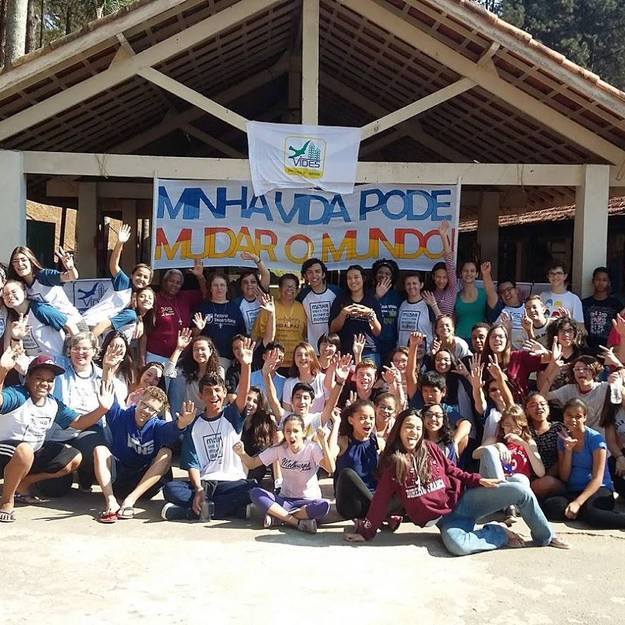 Alunos voluntários participam de Acampamento VIDES