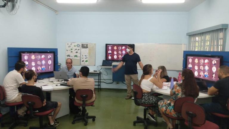 Reunião PPG expõe o panorama geral do curso para os discentes do ano letivo de 2022 e apresenta seus colaboradores e docentes