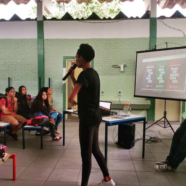 Unifatea promove eventos de orientação profissional em escolas da região